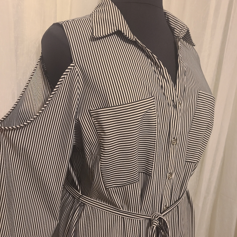 Mlle Gabielle shirt dress w/cold shoulder sleeve